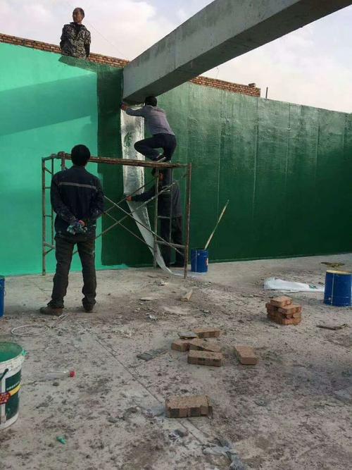 新乡针对老旧车间地面普遍存在的起砂、裂缝问题